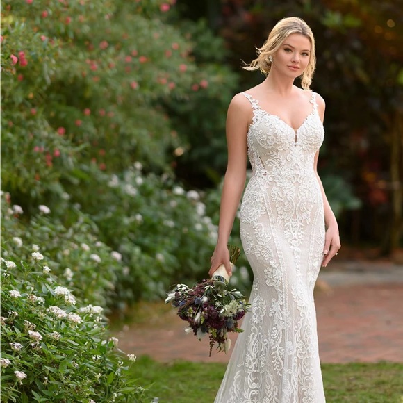 essense of australia Dresses & Skirts - Designer Lace Wedding Dress